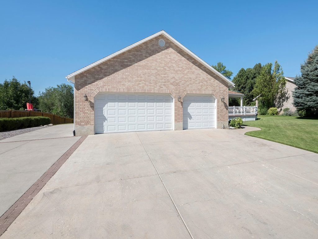 concrete-driveway-repair-Indianapolis-m